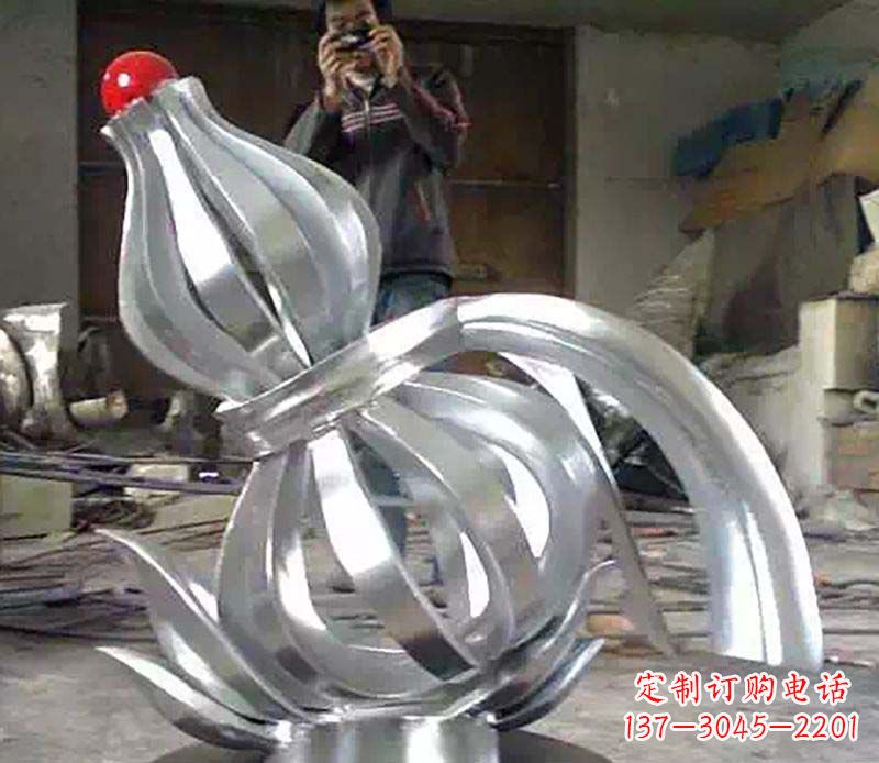 仙桃不锈钢葫芦雕塑艺术与科技的完美结合