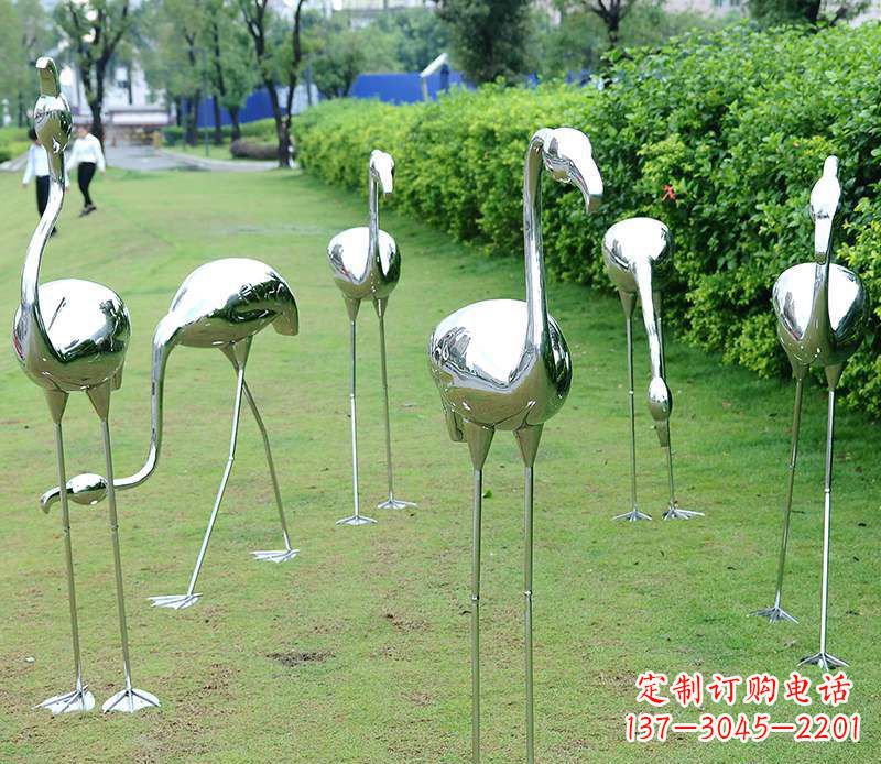 仙桃不锈钢火烈鸟雕塑美丽的艺术杰作