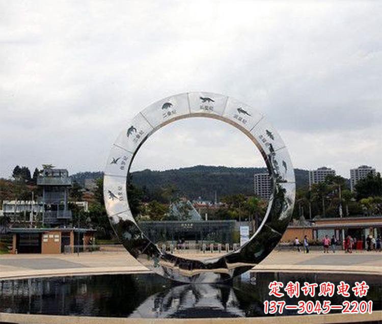 仙桃恐龙圆环雕塑让恐龙永久存在