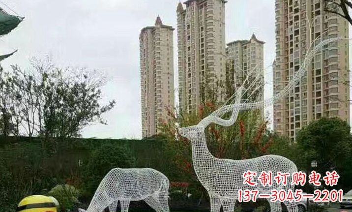 仙桃不锈钢镂空鹿雕塑精美纯粹的艺术之作