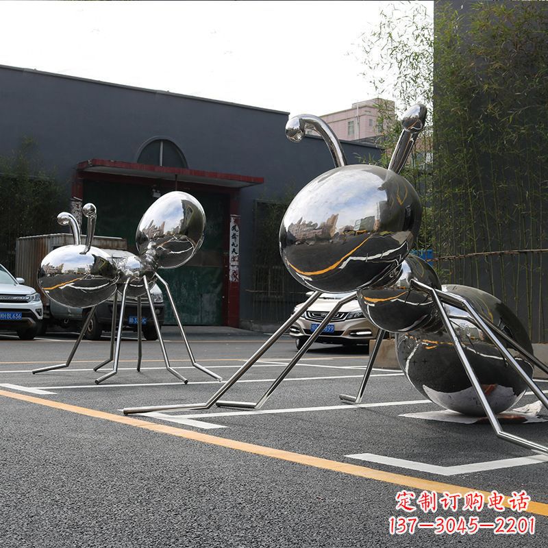 仙桃蚂蚁雕塑给城市街道带来活力