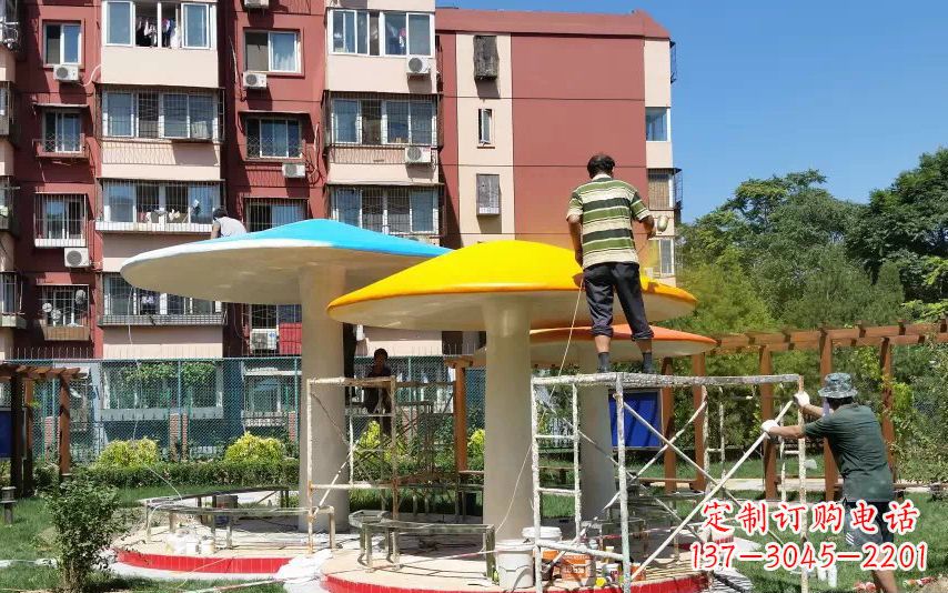 仙桃不锈钢蘑菇凉亭——精美雕塑点缀绿意