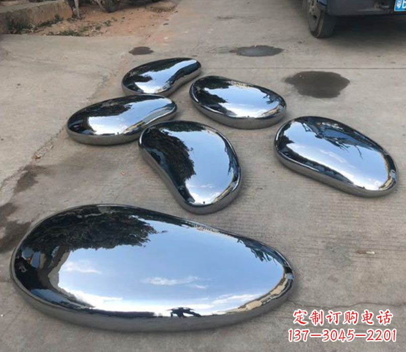 仙桃水滴雕塑——不锈钢的精美之作