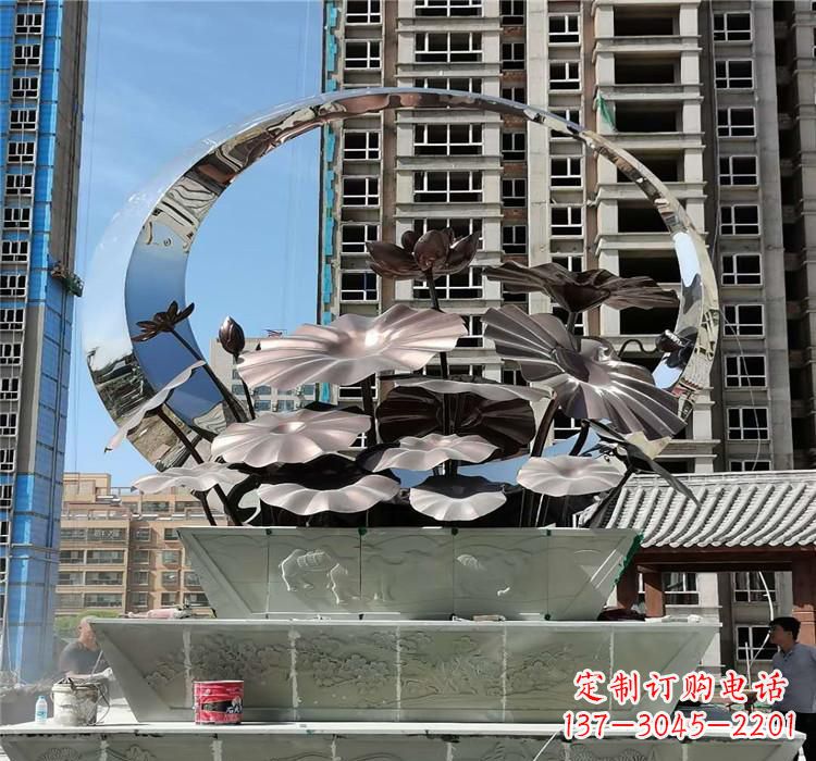 仙桃不锈钢荷花雕塑把宁静的自然融入城市