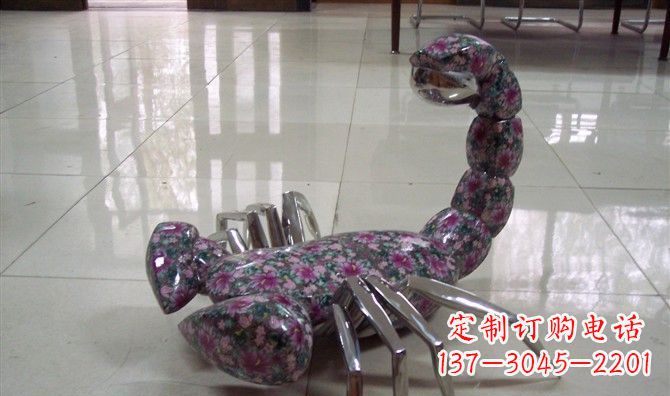 仙桃不锈钢蝎子雕塑精美的装饰品