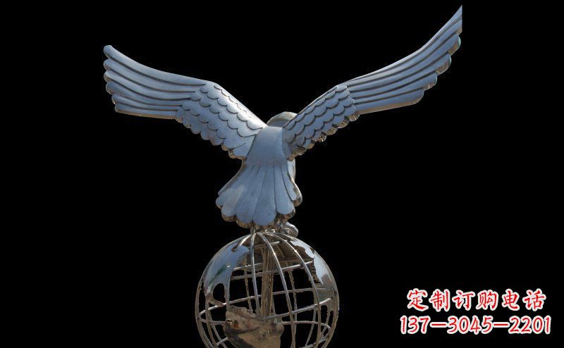 仙桃雄鹰的翱翔——不锈钢雄鹰雕塑
