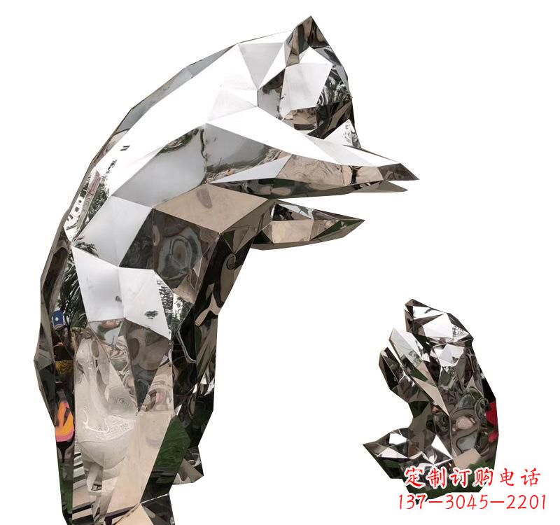 仙桃不锈钢园林熊猫雕塑——传承中国文化