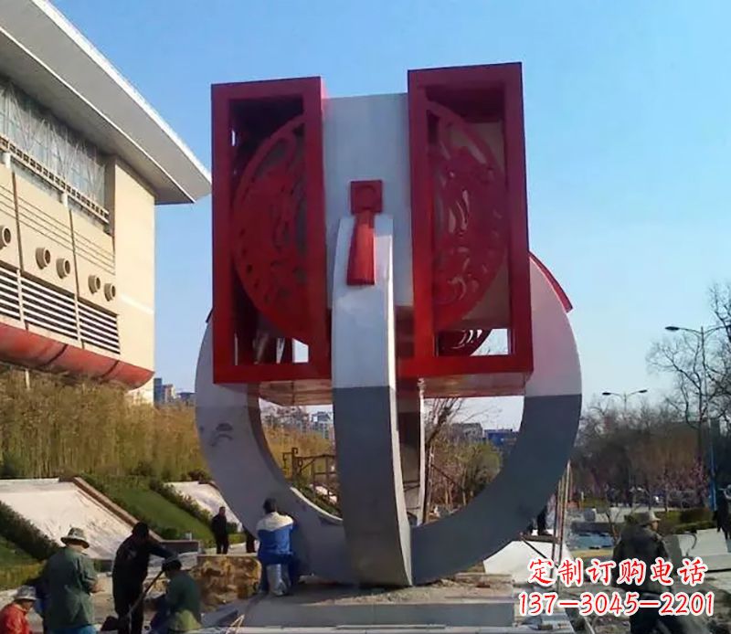 仙桃不锈钢圆环雕塑象征着永恒的美