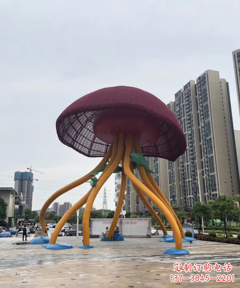 仙桃城市点缀之美——不锈钢蘑菇雕塑