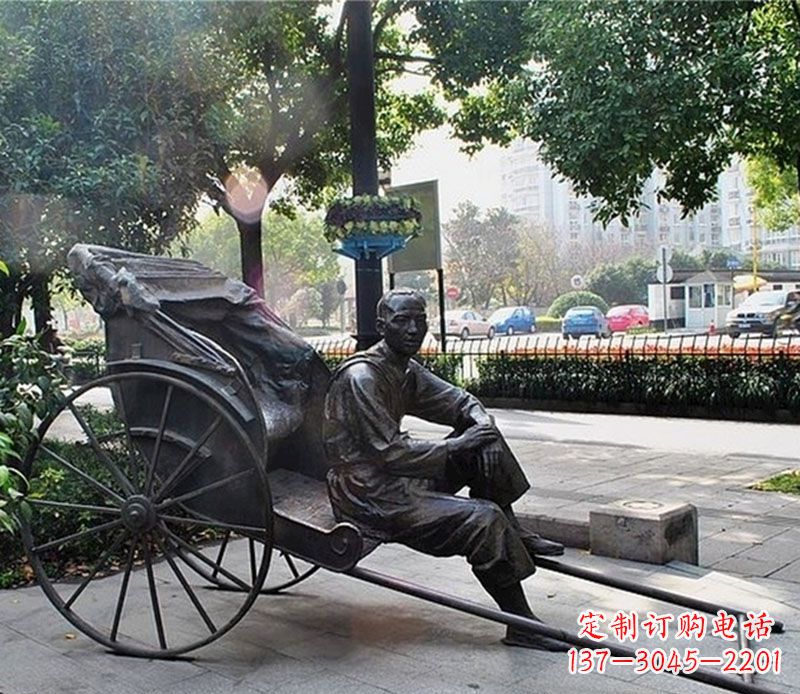 仙桃城市接头黄包车夫铜雕——记录城市历史的缩影