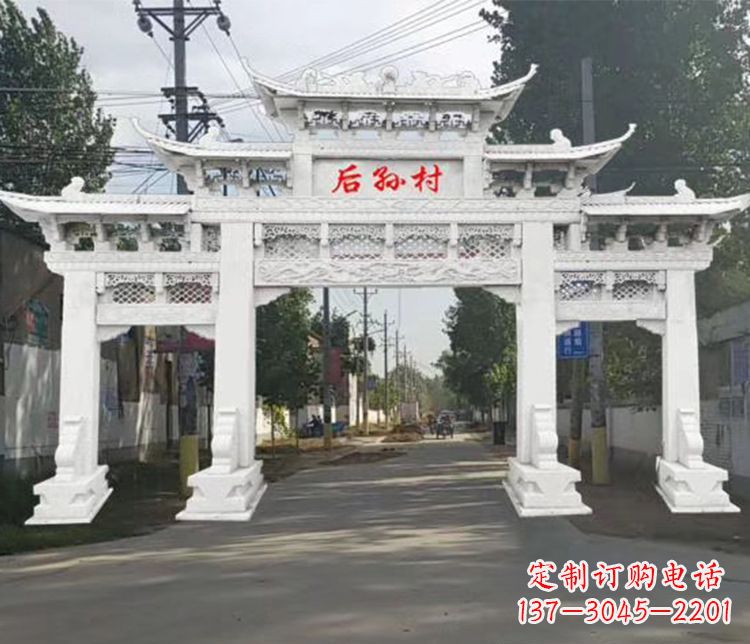 仙桃精巧古朴的村庄牌坊石雕