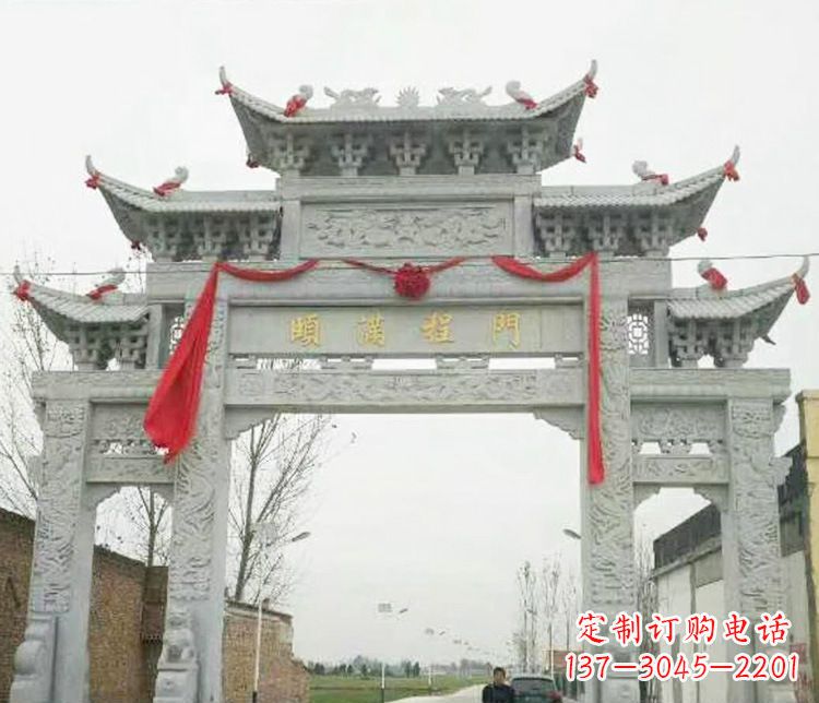 仙桃牌坊雕塑纪念历史,传承文化