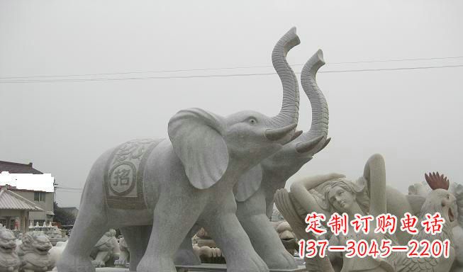 仙桃公园动物长鼻大象石雕