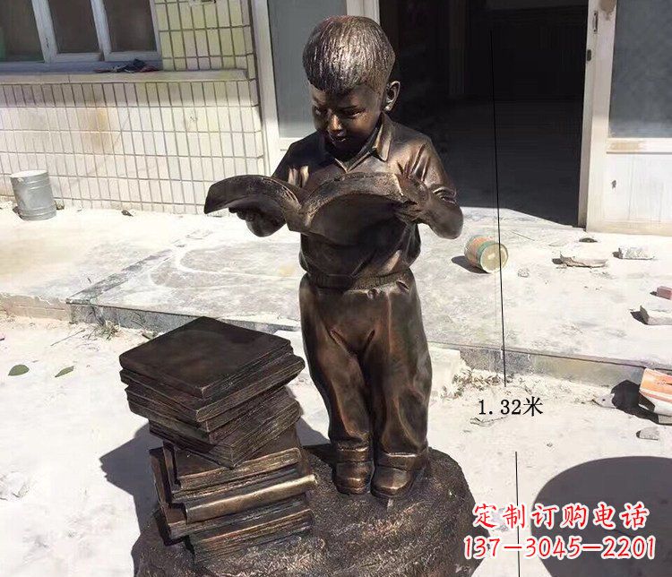 仙桃杰出的小孩铜雕