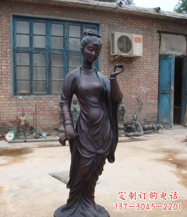 仙桃古代美女公园人物铜雕