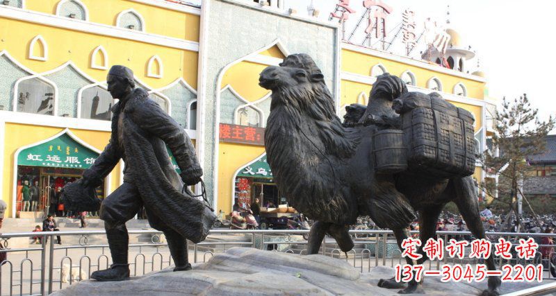 仙桃街边赶路的新疆人和骆驼小品铜雕