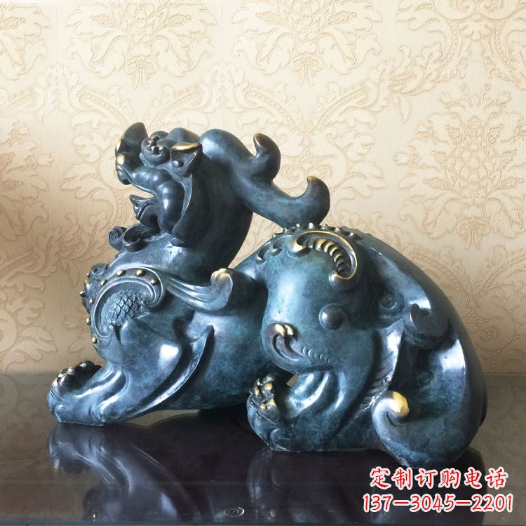 仙桃烤漆铜雕貔貅神兽动物摆件