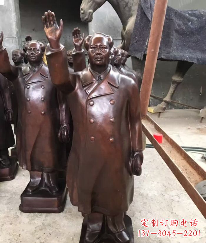 仙桃毛主席挥手铜雕 (2)