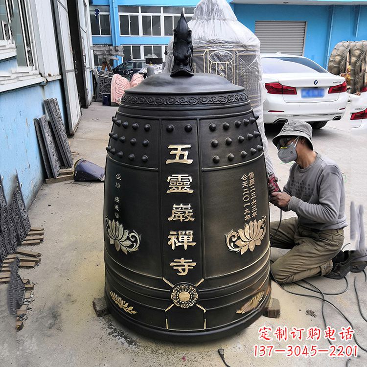 仙桃寺院铜钟