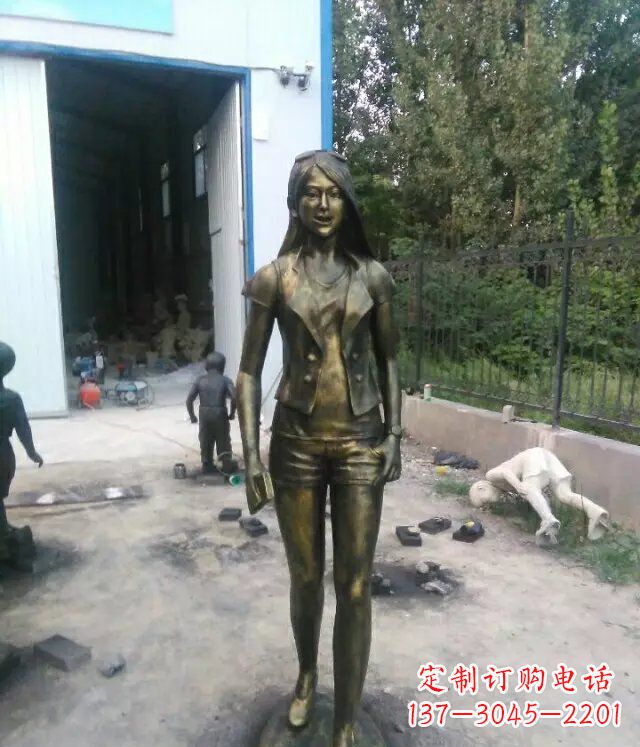 仙桃现代美女广场人物铜雕