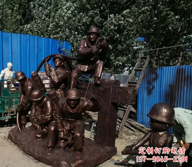 仙桃消防员灭火景观雕塑