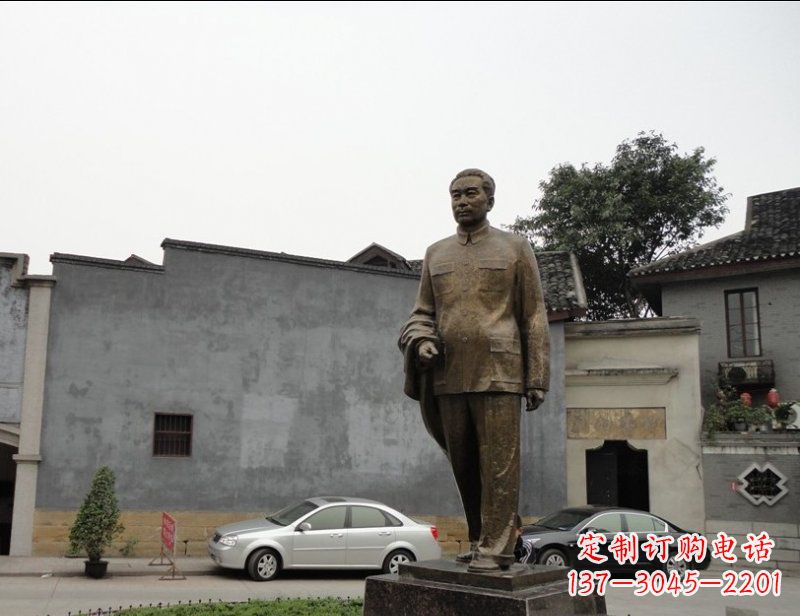仙桃周恩来广场伟人铜雕