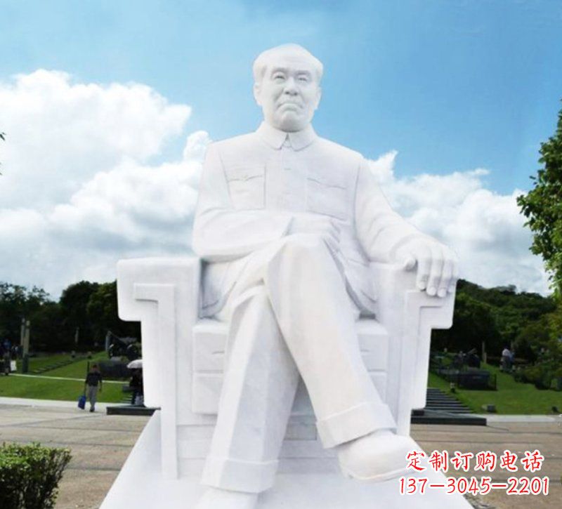 仙桃朱德坐式伟人石雕